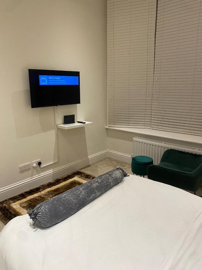 I&J Suites Лондон Экстерьер фото